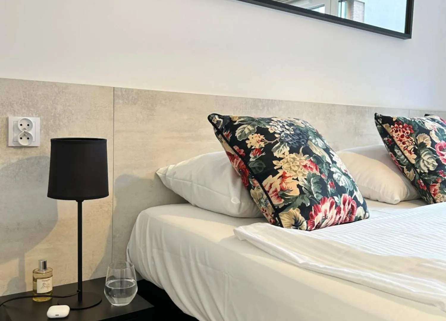 Apartments Bliska Residence contacts